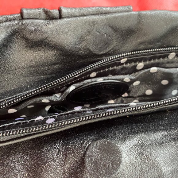 Simply Nina by Nina Raye® Vintage Classic clutch - Picture 9 of 13